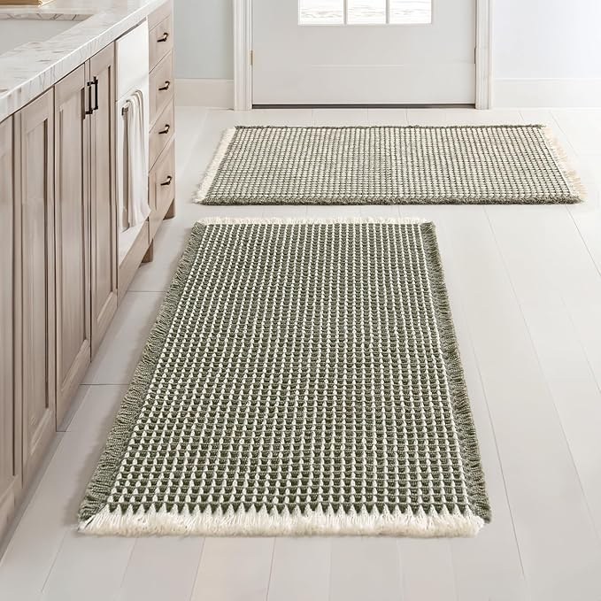 Green waffle bath mat